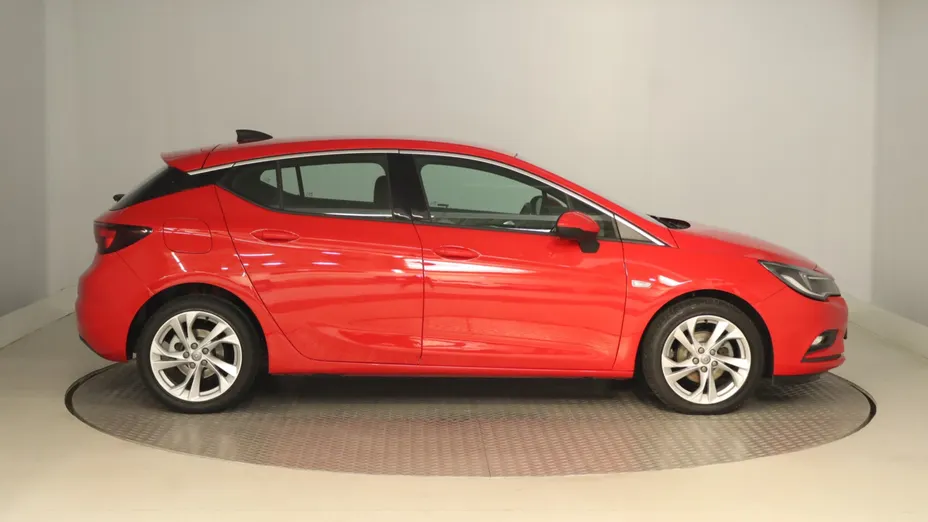 Opel Astra -