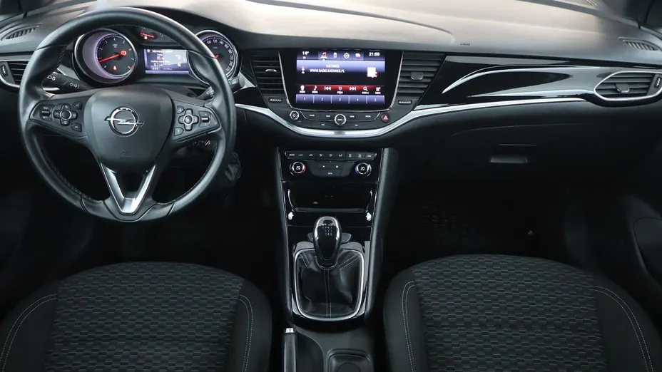 Opel Astra -