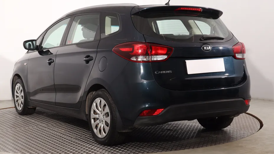 Kia Carens -