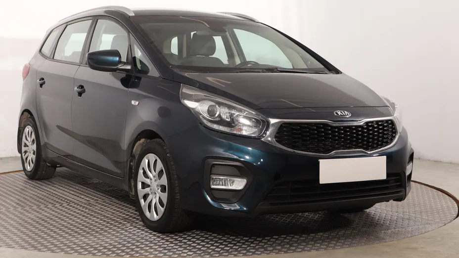 Kia Carens -