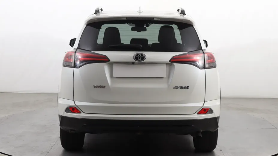 Toyota RAV4 -