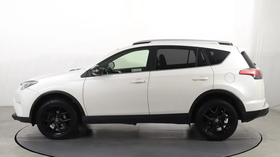 Toyota RAV4 -
