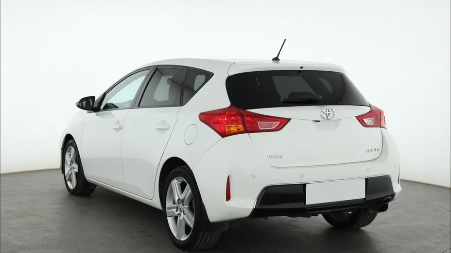 Toyota Auris -