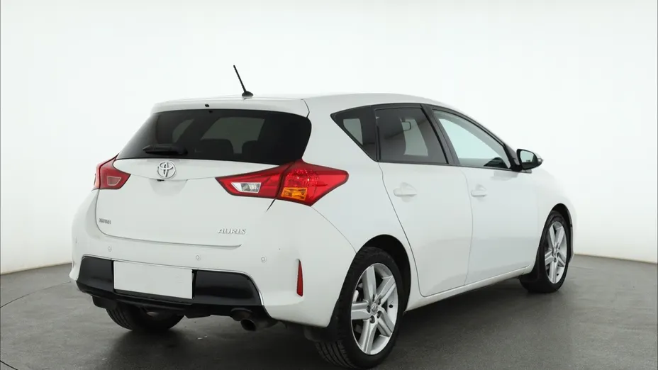 Toyota Auris -