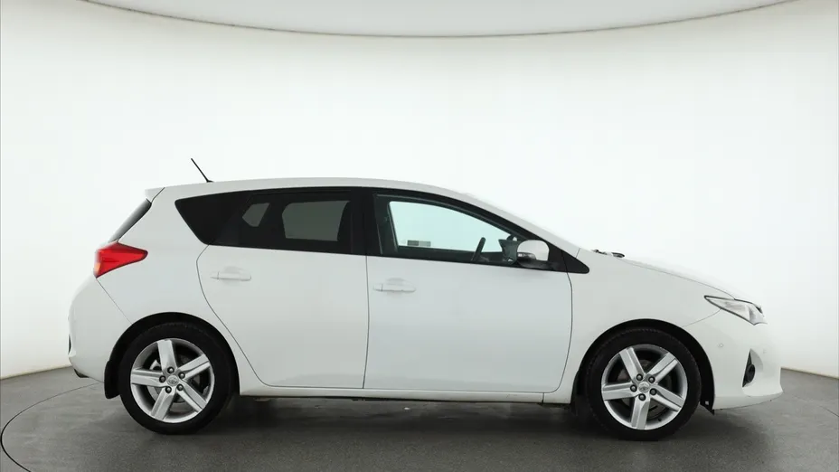 Toyota Auris -