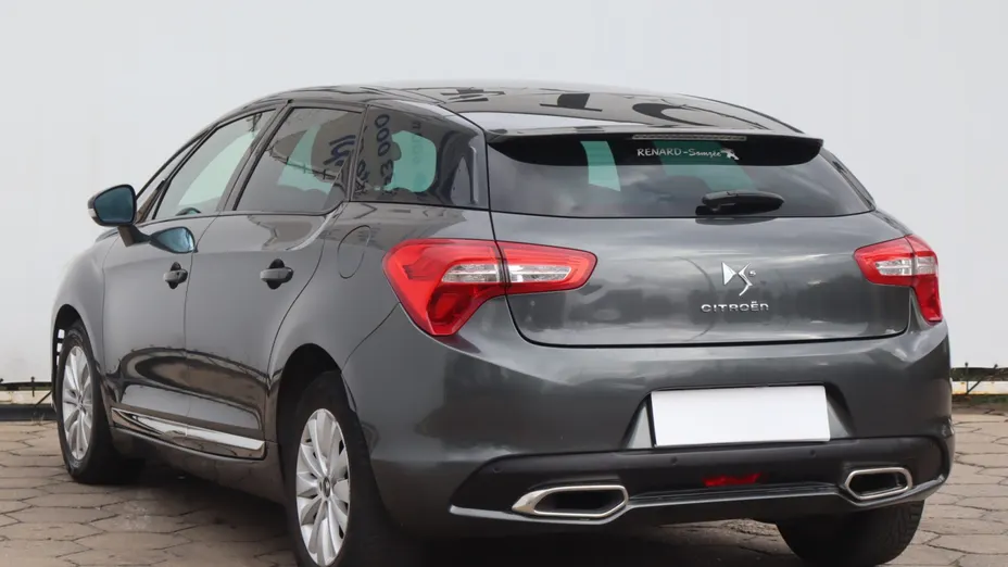 Citroen DS5 -