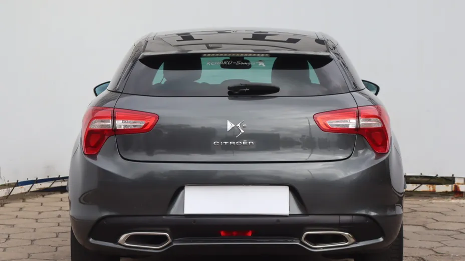 Citroen DS5 -