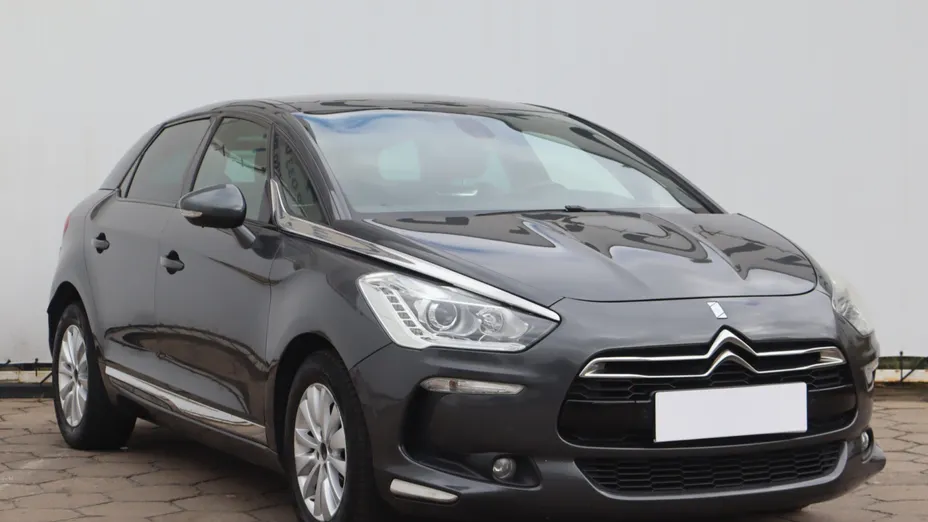 Citroen DS5 -