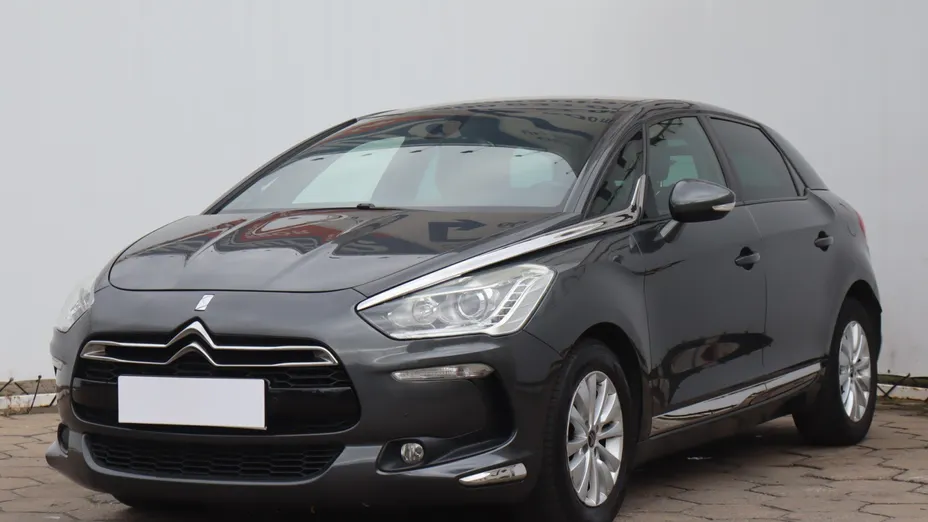 Citroen DS5 -