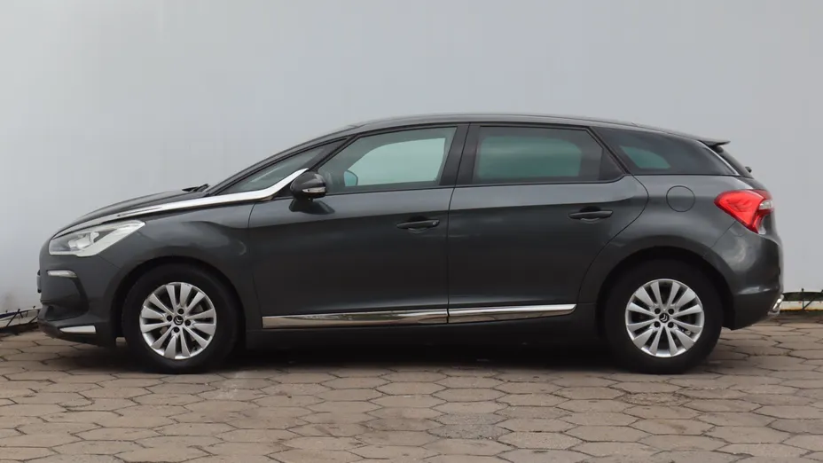 Citroen DS5 -