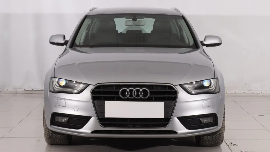 Audi A4 -