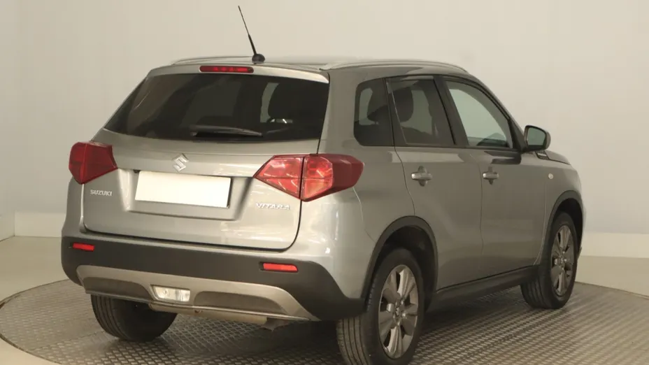 Suzuki Vitara -