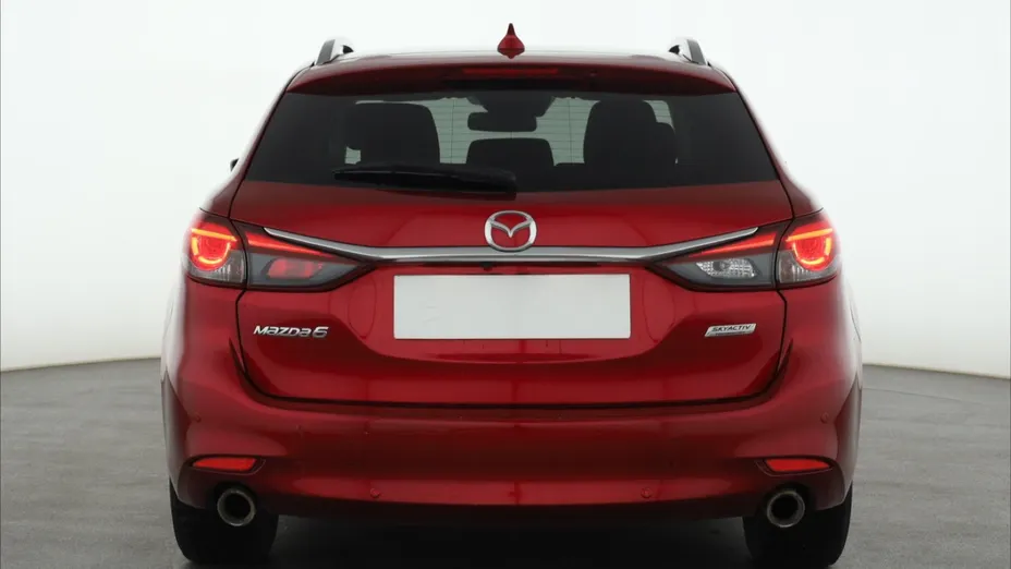 Mazda 6 -