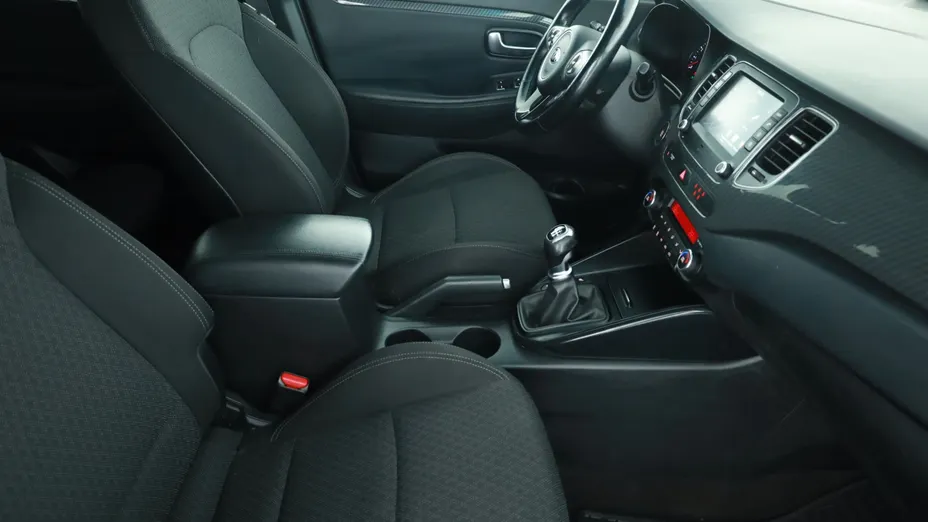 Kia Carens -