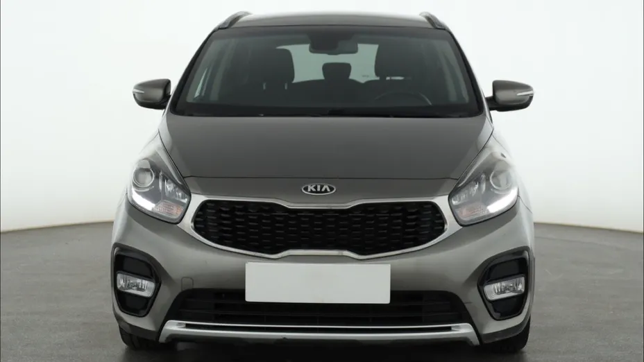 Kia Carens -