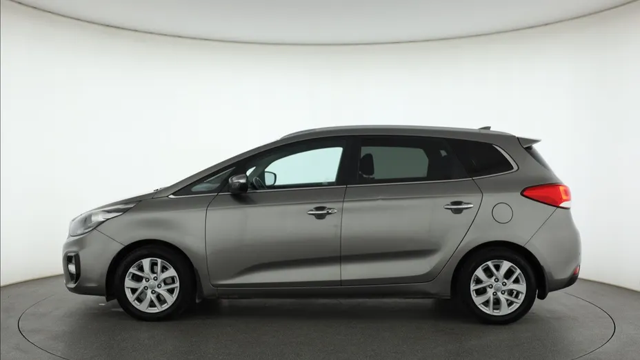Kia Carens -