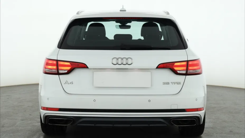 Audi A4 -