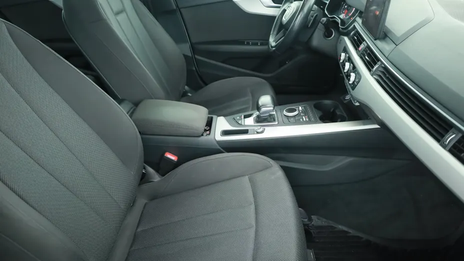 Audi A4 -