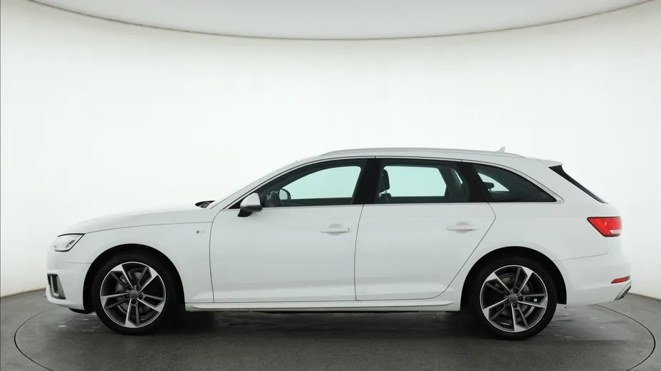 Audi A4 -