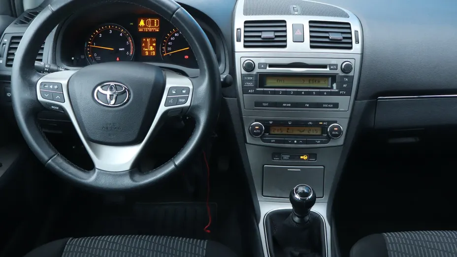 Toyota Avensis -