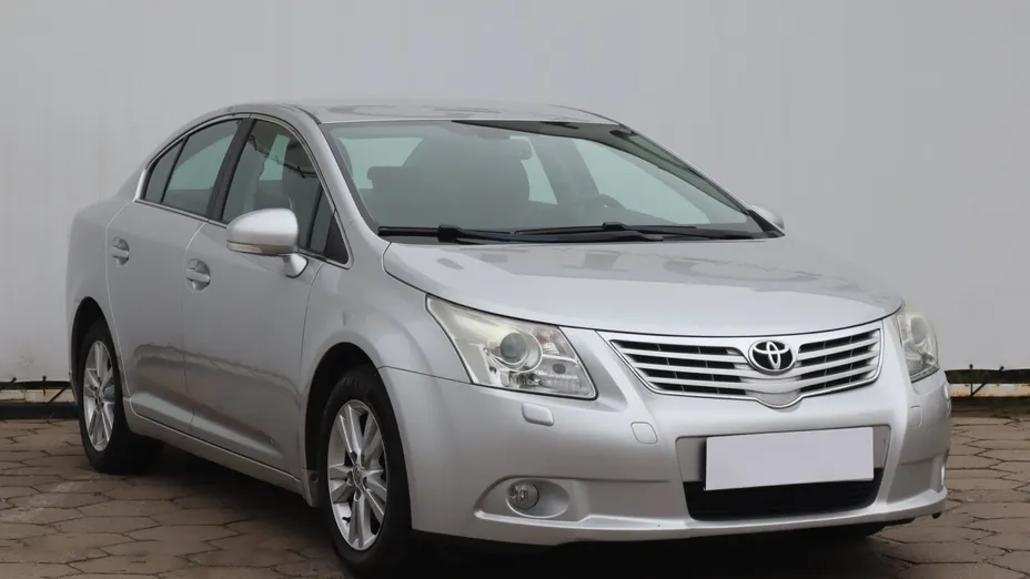 Toyota Avensis -