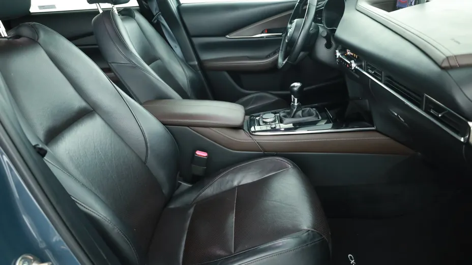 Mazda CX-30 -