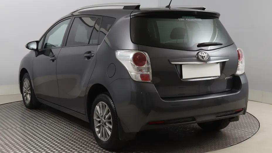 Toyota Verso -