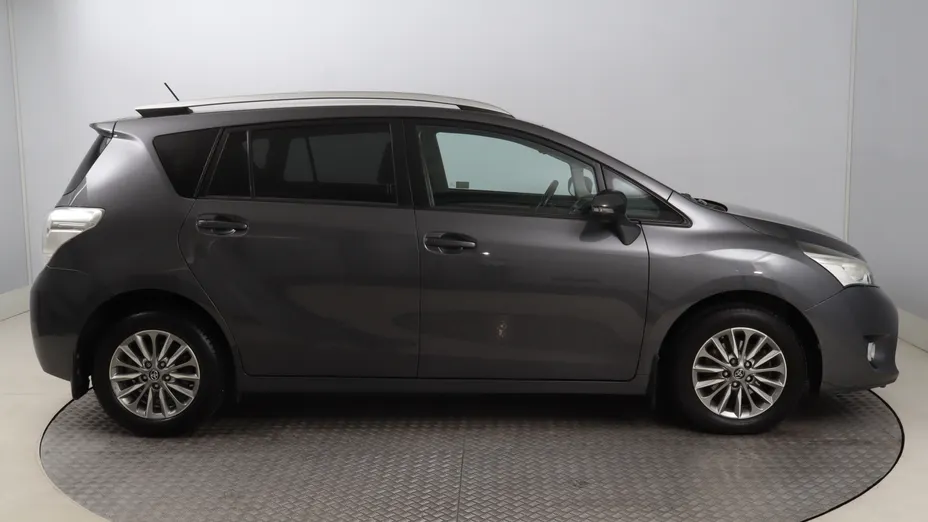 Toyota Verso -
