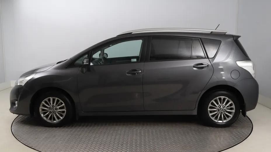 Toyota Verso -