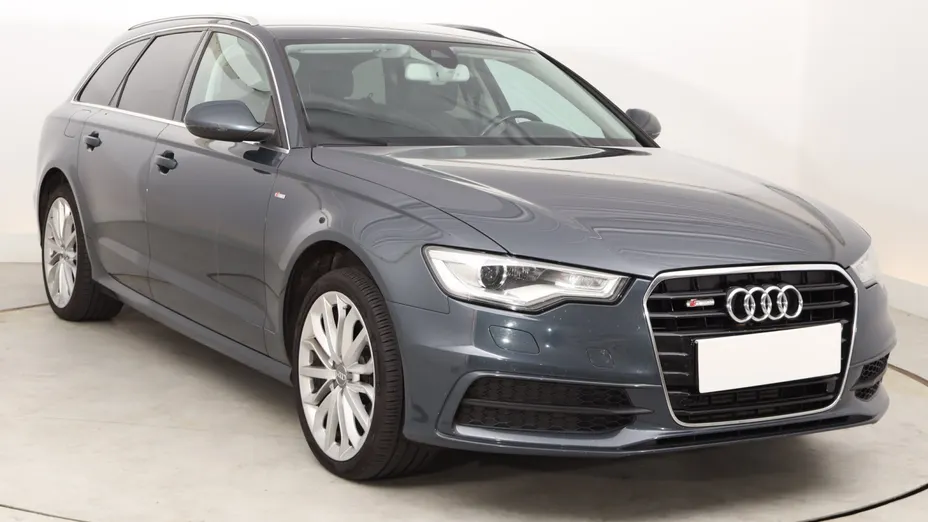 Audi A6 -