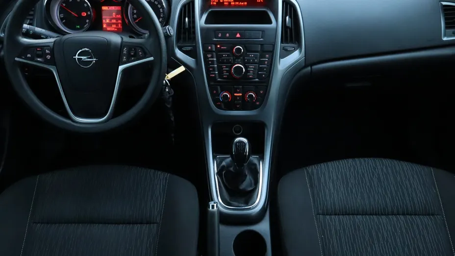Opel Astra -