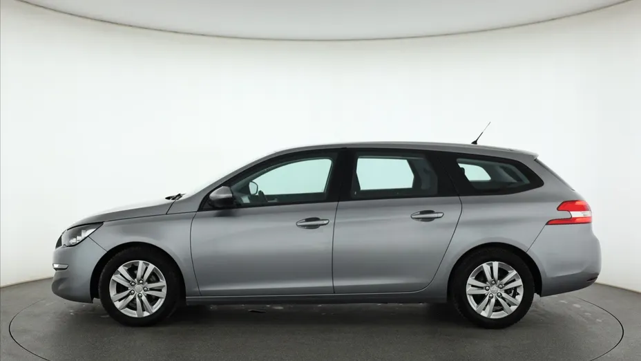 Peugeot 308 -