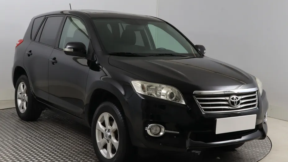 Toyota RAV4 -