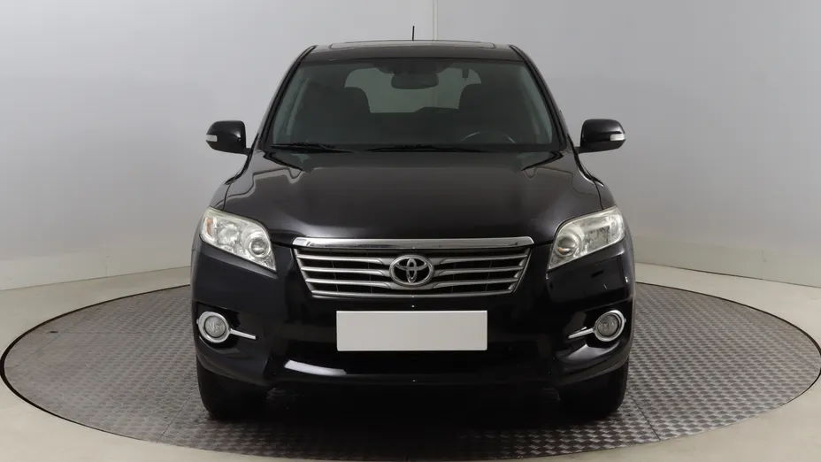 Toyota RAV4 -