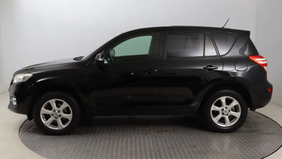 Toyota RAV4 -