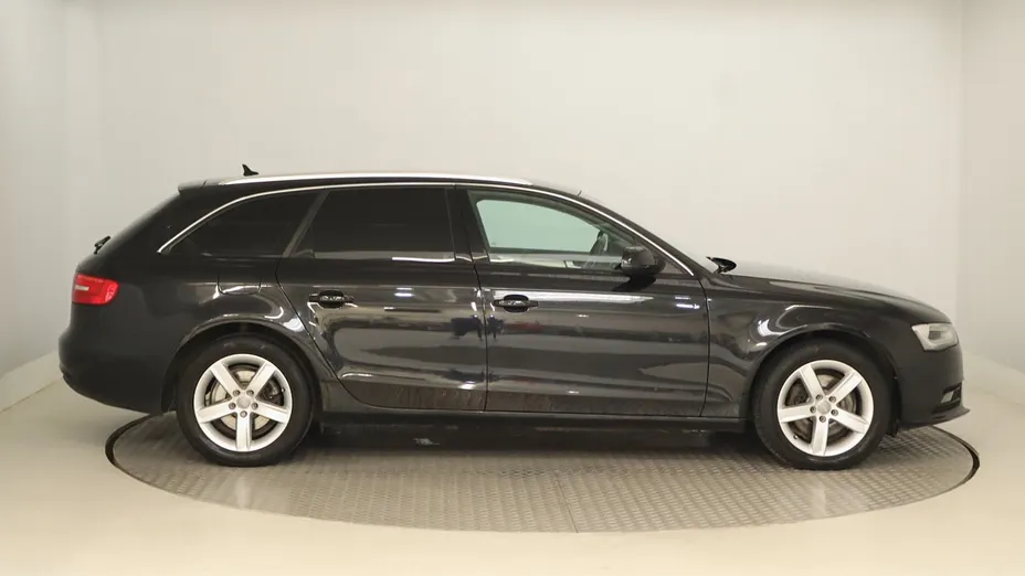 Audi A4 -