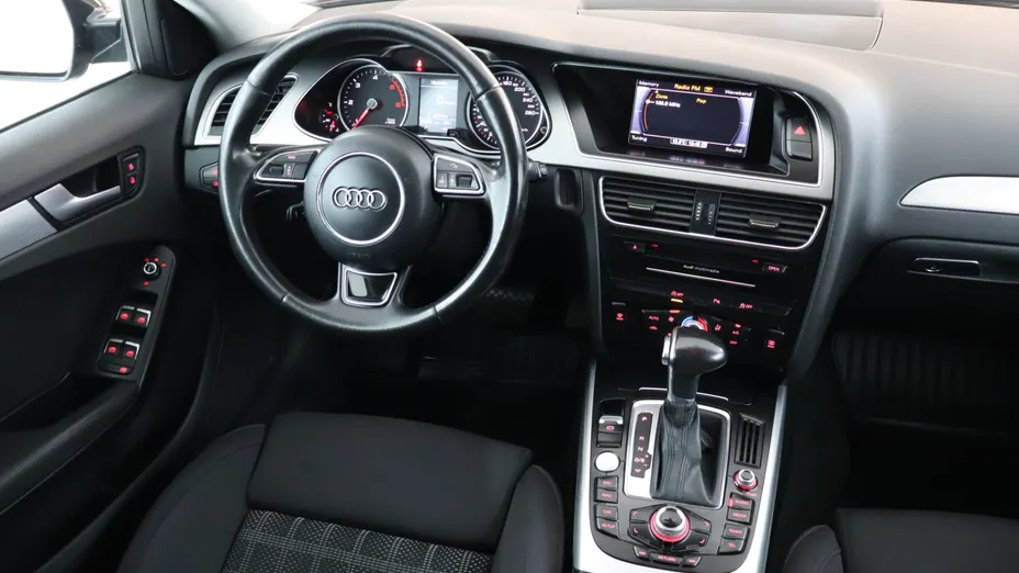 Audi A4 -