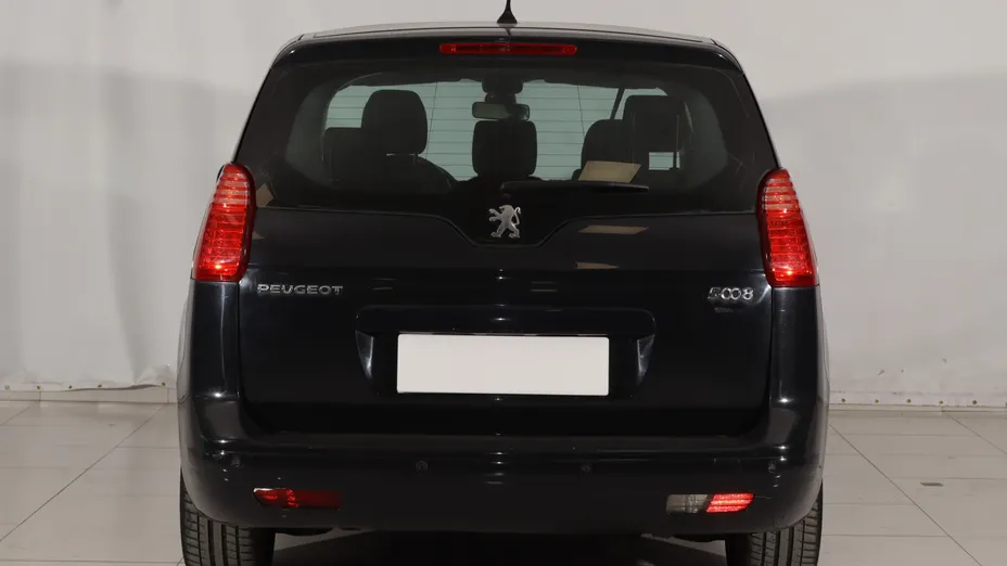 Peugeot 5008 -