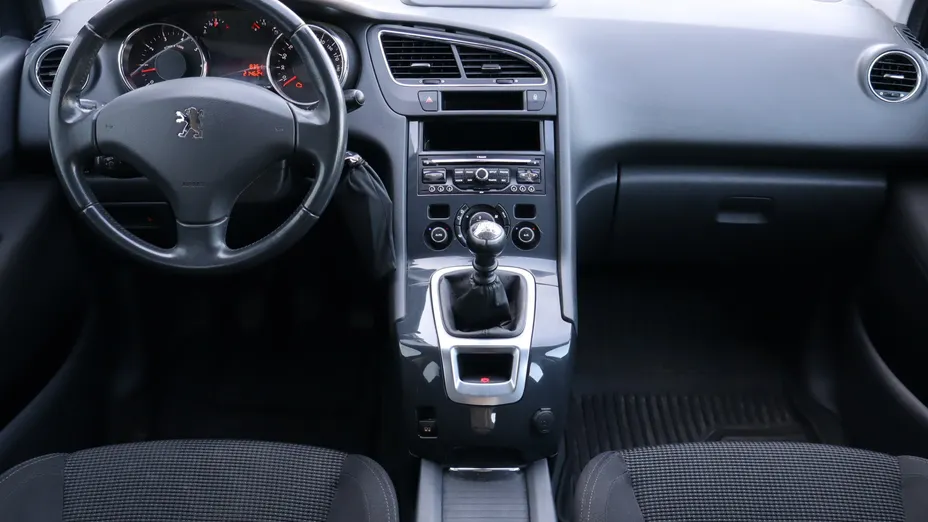 Peugeot 5008 -