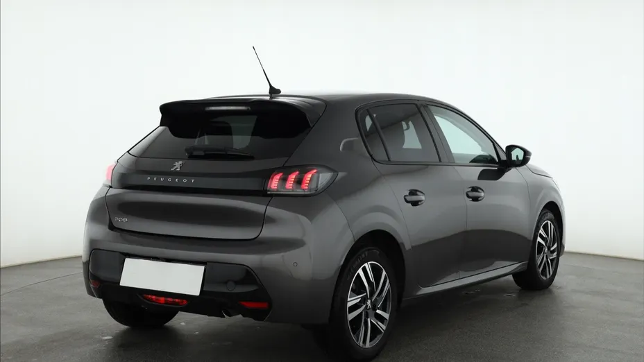 Peugeot 208 -