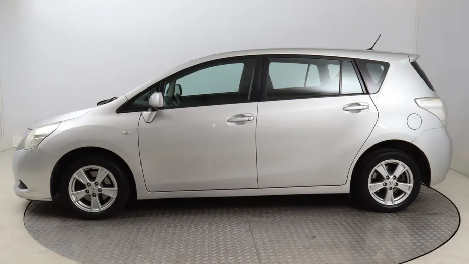 Toyota Verso -
