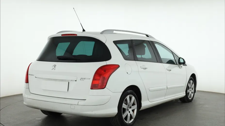Peugeot 308 -