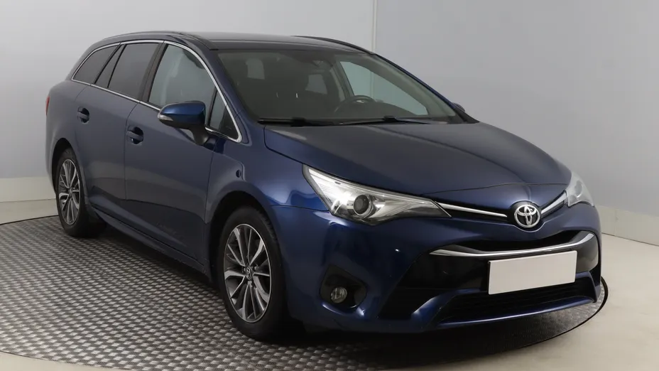 Toyota Avensis -