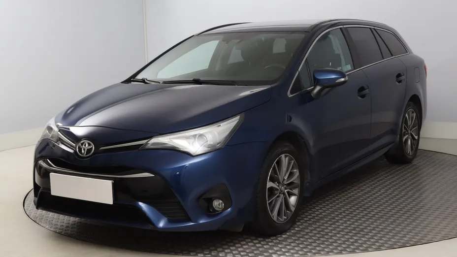 Toyota Avensis -