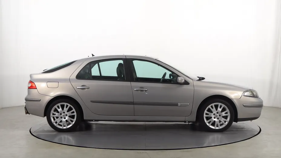 Renault Laguna -
