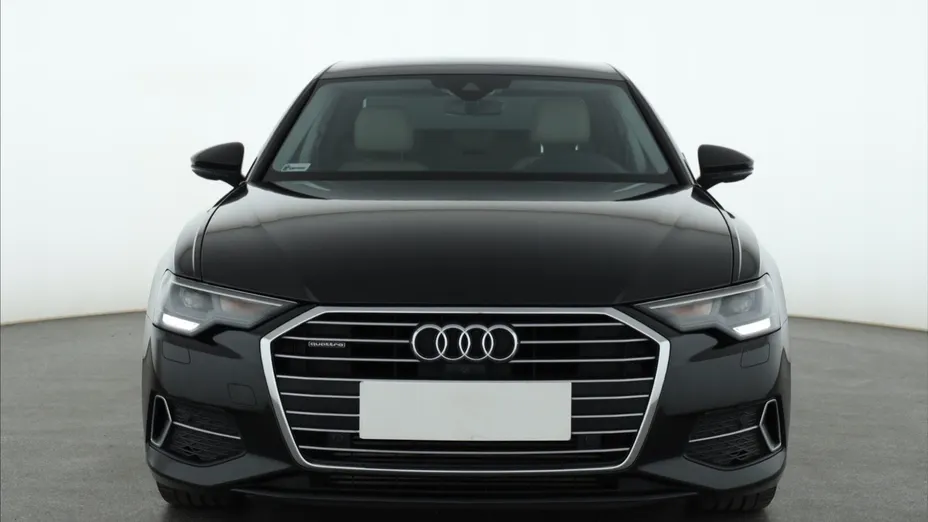 Audi A6 -