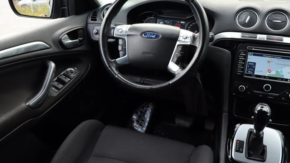 Ford S-MAX -