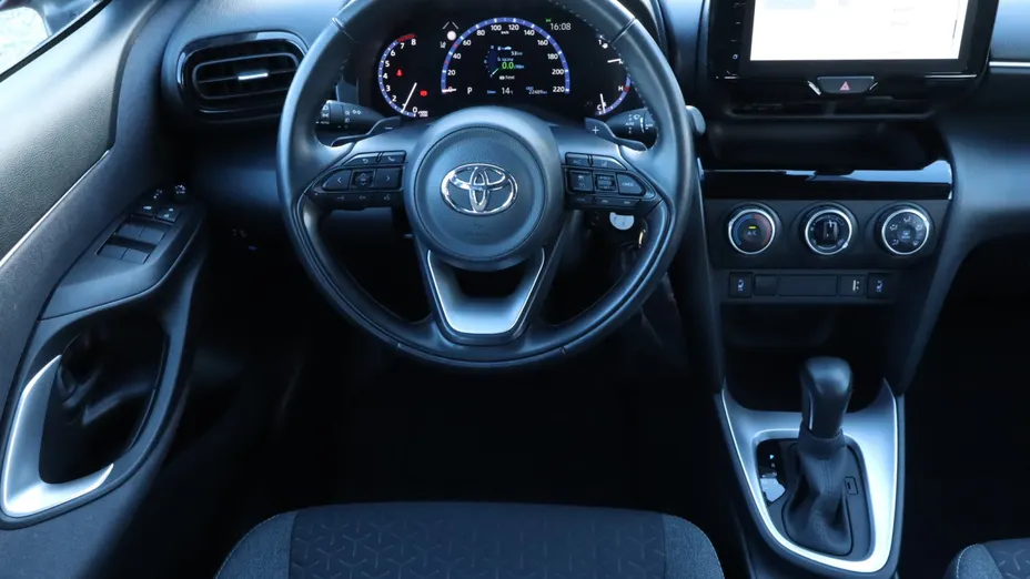 Toyota Yaris Cross -
