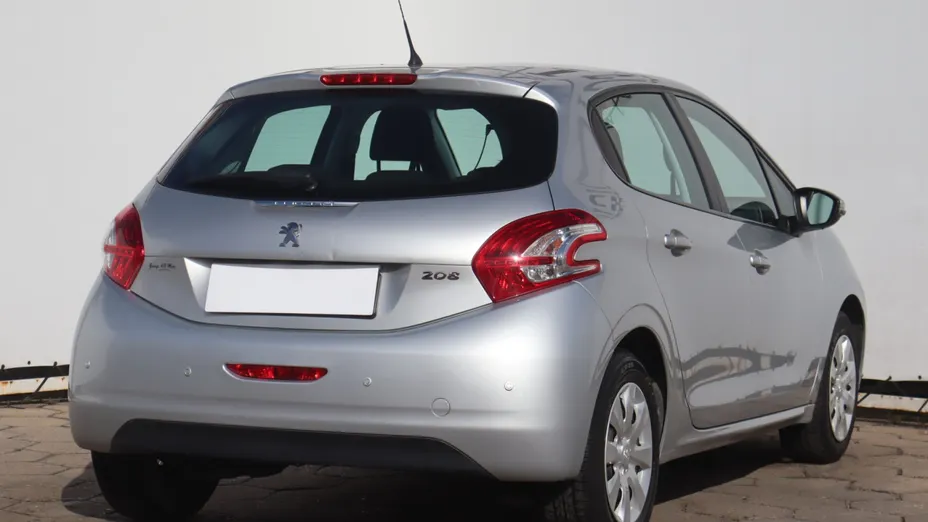 Peugeot 208 -