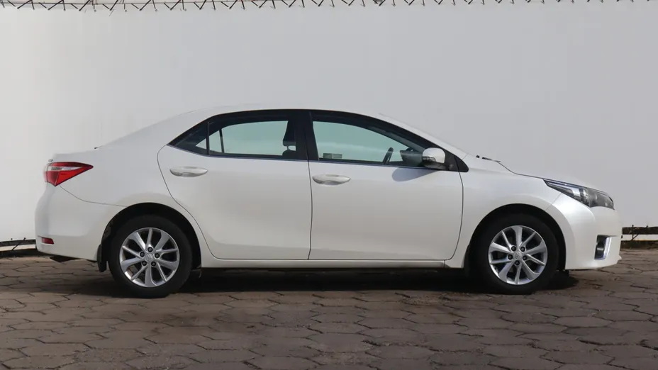 Toyota Corolla -